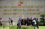 2 Mahasiswa Uhamka Tembus Pagar DPR