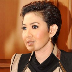 Peggy Melati Sukma Belajar dari Pahitnya Perceraian