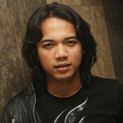 Kecelakaan Mobil di Cianjur, Zian Zigaz Tabrak Pemotor