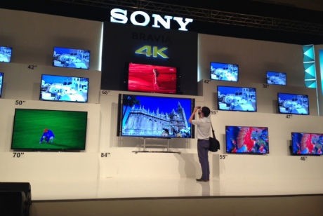 Sony Indonesia Pawai 60 Gadget Baru