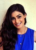 Cantiknya Bintang Bollywood Puja Gupta