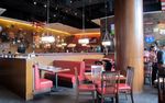 Melewatkan Jumat Malam Di T.G.I. Fridays