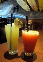 Melewatkan Jumat Malam Di T.G.I. Fridays