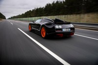 Tenaga mobil ini mencapai 1.200 hp dengan torsi 1.500 Nm. Lebih kuat dari Super Sport yang menjadi mobil tercepat di dunia. (dok Bugatti)