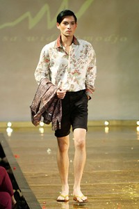 Jakarta, Indonesia - 10 April. M by Musa Widyatmodjo Pria / Summer 2013. Kemang Fashion Week 2013 at Lippo Mal Kemang. 10 April 2013. Jakarta. [Foto: Mohammad Abduh/Wolipop]