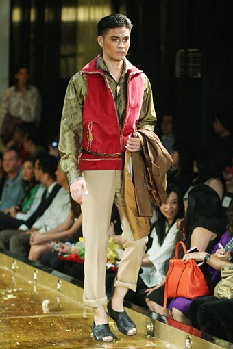 Jakarta, Indonesia - 10 April. M by Musa Widyatmodjo Pria / Summer 2013. Kemang Fashion Week 2013 at Lippo Mal Kemang. 10 April 2013. Jakarta. [Foto: Mohammad Abduh/Wolipop]