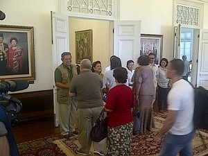 SBY Sambut Dubes Beserta Keluarganya di Istana Cipanas