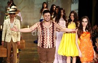 Ivan memperkenalkan busana terbarunya di Kemang Fashion Week.
