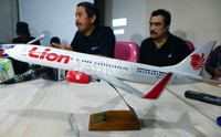 Seperti diketahui, pesawat Boeing 737 800 NG jatuh ke laut di Bali pada pukul 15.35 WITA. Cuaca di Ngurah Rai saat itu tengah gelap. 101 Penumpang dan 7 kru selamat.
