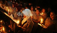 Sejumlah keluarga purnawirawan Kopassus  menggelar doa bersama atas gugurnya Serka Heru Santoso di Taman RA Fadilah, Cijantung.