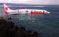 Pesawat yang terbang dari Bandung ke Denpasar jatuh sekitar pukul 15.35 Wita. (Istimewa).