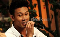 Namun, Denny mengaku tak akan lari dari masalah. Mauludi/detikFoto.