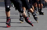 Penggunaan sepatu roda dapat lebih bisa dekat dengan masyarakat. Kelompok polisi ini terdiri dari 7 orang pria dan 4 orang wanita.