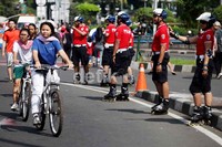 Penggunaan sepatu roda dapat lebih bisa dekat dengan masyarakat. Kelompok polisi ini terdiri dari 7 orang pria dan 4 orang wanita.