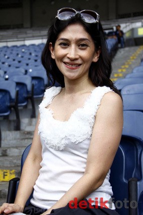 Hamil Besar, Shelomita Masih Lenggak-lenggok di Catwalk