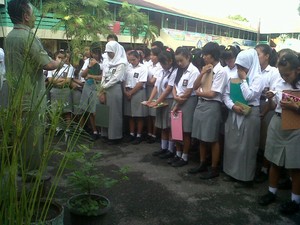 UN Ditunda, Pelajar SMA Teladan Pematangsiantar Menangis
