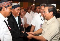 Prabowo bersilaturahmi dengan tokoh-tokoh masyarakat di Manggarai Raya. (dok Gerindra).
