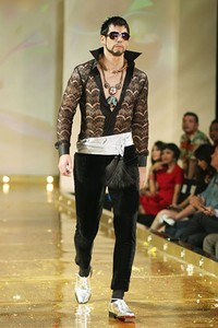 Jakarta, Indonesia - 10 April 2013. Adjie Notonegoro Adam & Hawa. Kemang Fashion Week 2013 at Lippo Mal Kemang.  Jakarta. [Foto: Mohammad Abduh/Wolipop]