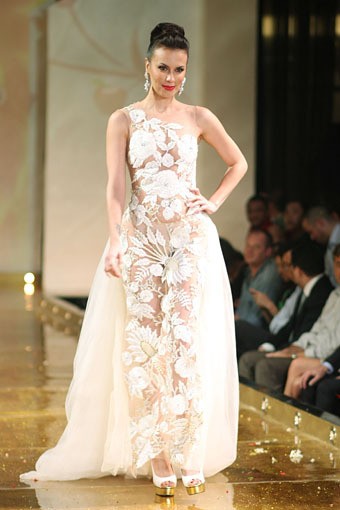 Jakarta, Indonesia - 10 April 2013. Adjie Notonegoro Adam & Hawa. Kemang Fashion Week 2013 at Lippo Mal Kemang.  Jakarta. [Foto: Mohammad Abduh/Wolipop]