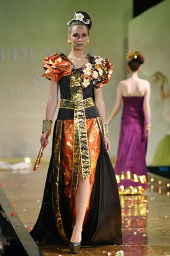 Jakarta, Indonesia - 10 April. Gede Yudi Sang Dewi. Kemang Fashion Week 2013 at Lippo Mal Kemang. 10 April 2013. Jakarta. [Foto: Mohammad Abduh/Wolipop]