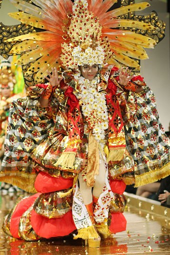 Jakarta, Indonesia - 10 April. Gede Yudi Sang Dewi. Kemang Fashion Week 2013 at Lippo Mal Kemang. 10 April 2013. Jakarta. [Foto: Mohammad Abduh/Wolipop]