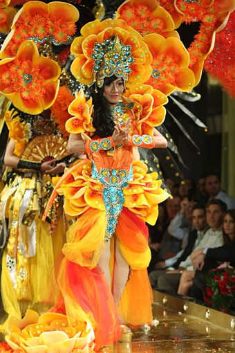 Jakarta, Indonesia - 10 April. Gede Yudi Sang Dewi. Kemang Fashion Week 2013 at Lippo Mal Kemang. 10 April 2013. Jakarta. [Foto: Mohammad Abduh/Wolipop]