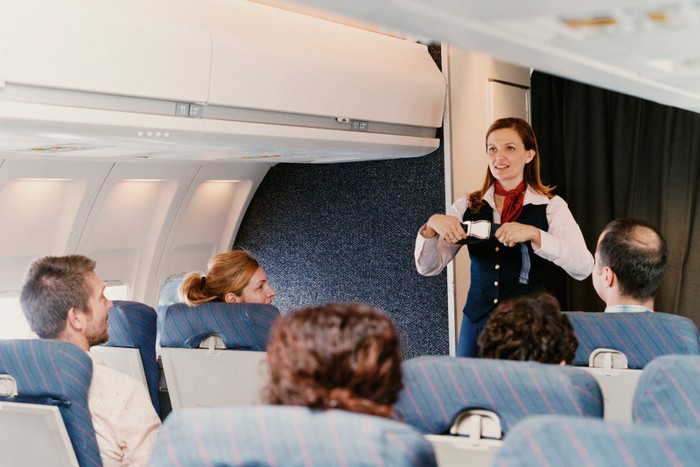 6 Tips Keselamatan Penerbangan Ala Traveler