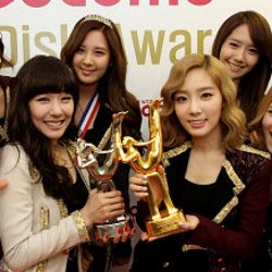 Lee Seung Gi dan SNSD Paling Populer di Korea