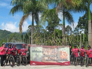 Women Across Borneo Siap Masuk Gua Terpanjang di Dunia