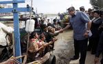 SBY Blusukan ke Kampung Nelayan Karawang