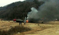 Heli Black Hawk jatuh dan terbakar. Reuters/Yonhap.