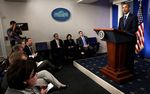 Obama Terlihat Sedih Tanggapi Bom Boston