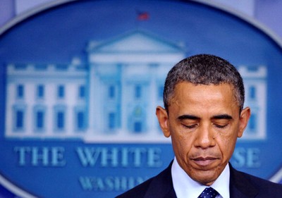 Obama Terlihat Sedih Tanggapi Bom Boston