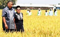 SBY juga sempat berdialog dengan warga setempat. Dudi Anung/Setpres.