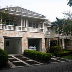 Harga Tanah di Menteng & Kebayoran Baru Tembus Rp 100 Juta 