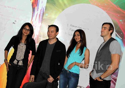 Live Chatting Bersama Sutradara dan Bintang Java Heat