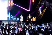 Lee-Hi menyumbangkan suara merdunya lewat lagu 'What Would Have Been'. REUTERS/TenAsia/Lee Jin-hyuk.