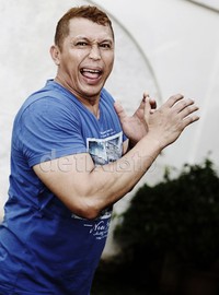 Muka konyol Bang Tigor.