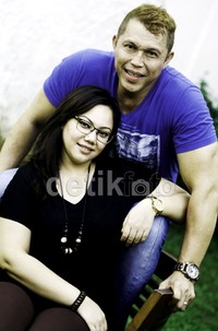 Nina dinikahi Bang Tigor pada 9 Oktober 2012 lalu.