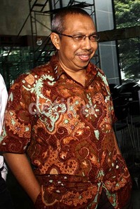 Usai pemeriksaan, bendahara umum PKS itu mengaku dicecar penyidik mengenai aliran dana dari Luthfi ke dirinya dan partai. Ramses/detikFoto.