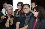Anas Gandeng Adnan Buyung