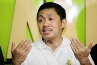 Kami memilih Semarang untuk memperkuat komitmen kami untuk menguatkan basis PKS di seluruh Pulau Jawa terutama Jawa Tengah, selain itu Rapimnas itu dukungan kami kepada kandidat cagub Jateng, kata Anis Matta.