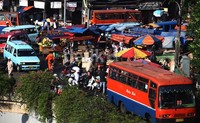 Semerawutnya kawasan Pasar Minggu, Jakarta Selatan.