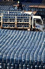 Pasar Air Minum Kemasan Mencapai 20 Miliar Liter