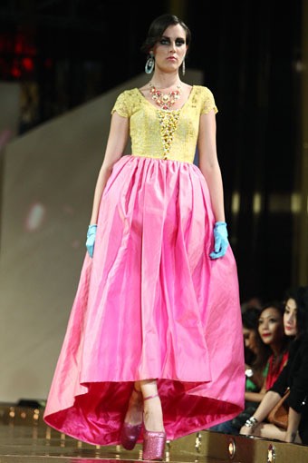 Jakarta, Indonesia - 11 April 2013. Hengki Kawilarang Fabulous Glam. Kemang Fashion Week 2013 at Lippo Mal Kemang. Jakarta. [Foto: Mohammad Abduh/Wolipop]