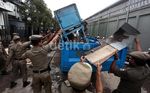 Puluhan PKL di Cipinang Ditertibkan