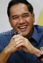 Gita  Wirjawan Bicara Impor Daging Hingga Capres