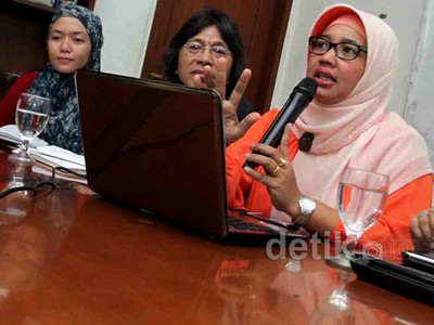 ICW Cs Desak M Nuh Letakkan Jabatan