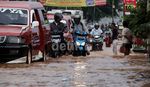 Banjir, Jalan Jati Mekar Bekasi Lumpuh