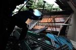 Puluhan Kios di Stasiun Pasar Minggu Diratakan